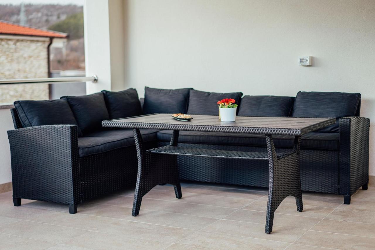 Apartman Mlikota Zagvozd Exterior foto