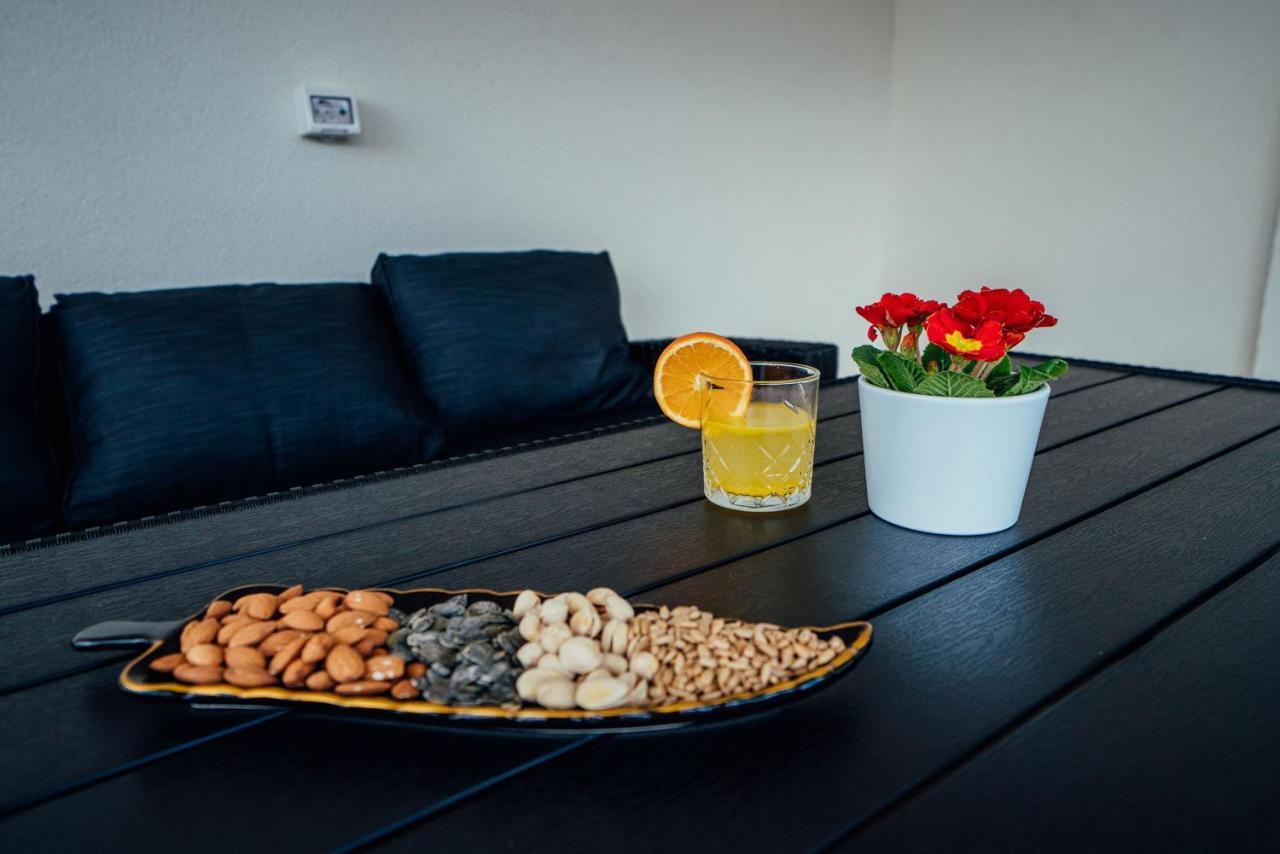 Apartman Mlikota Zagvozd Exterior foto