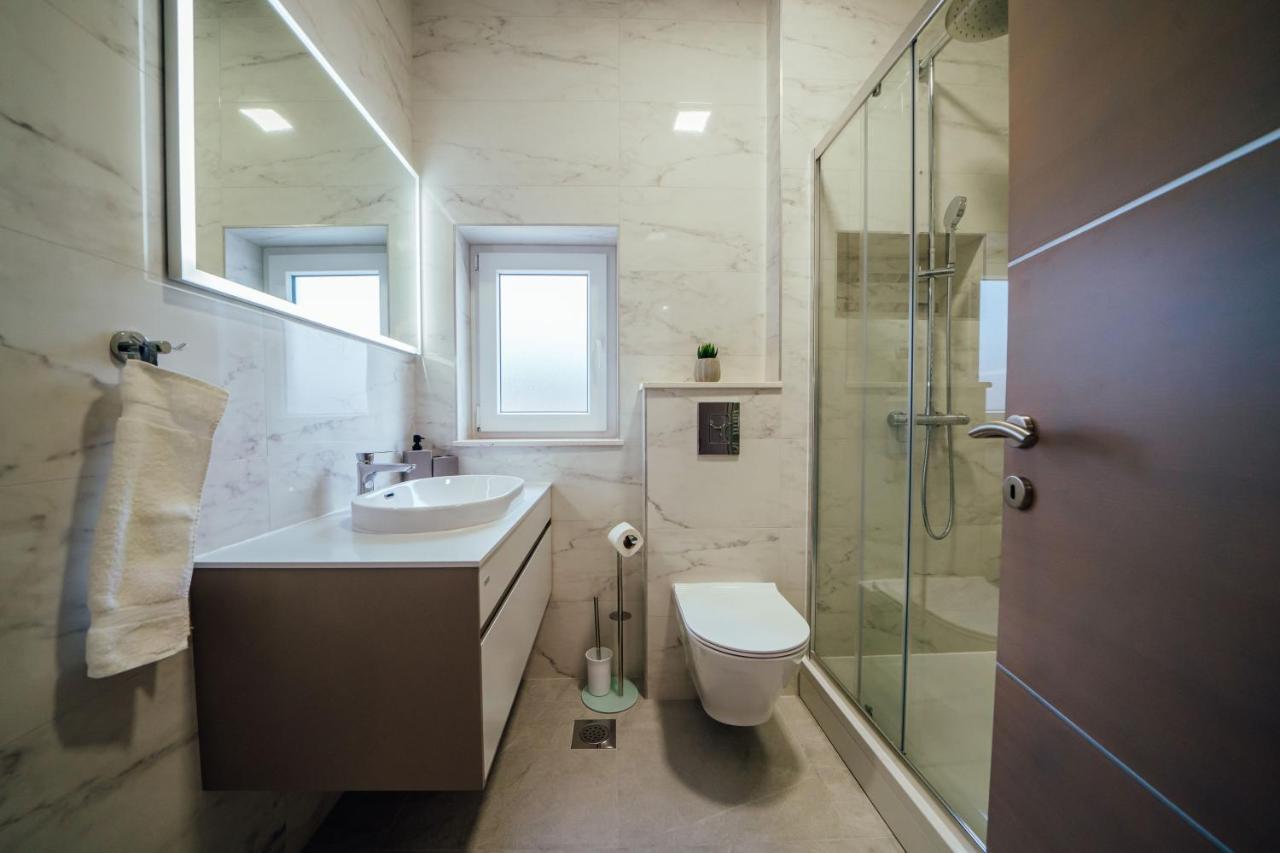 Apartman Mlikota Zagvozd Exterior foto