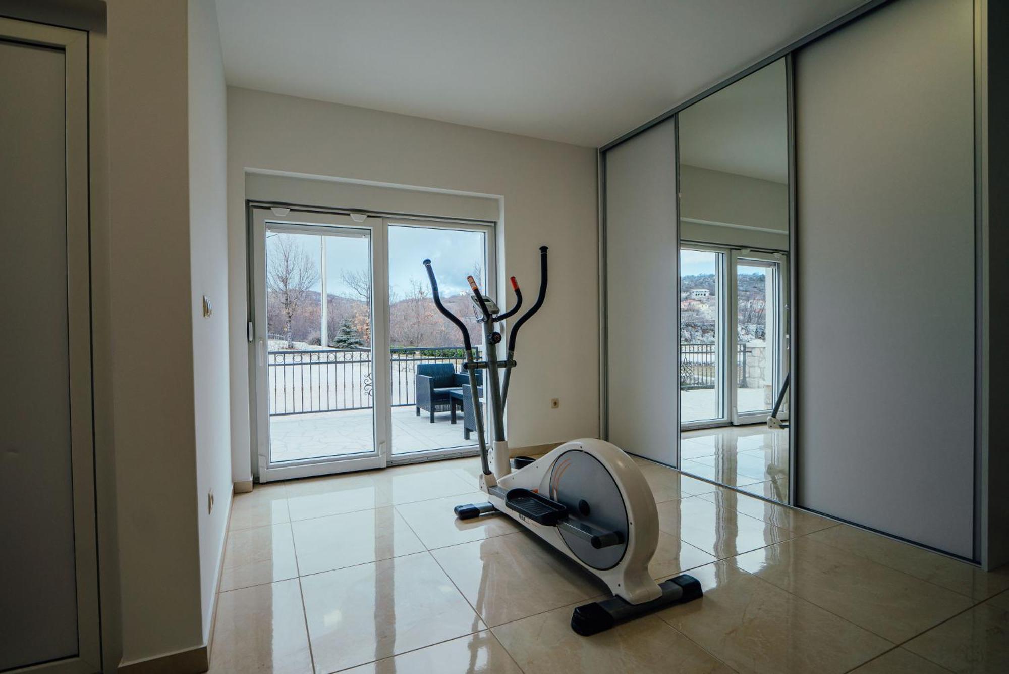 Apartman Mlikota Zagvozd Exterior foto